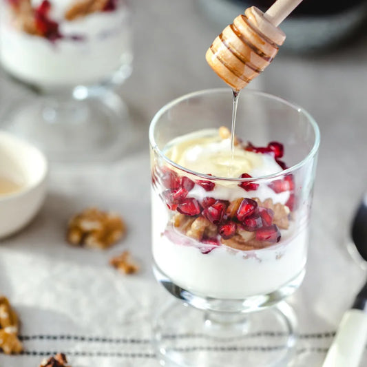 Yogurt con melagrana e miele